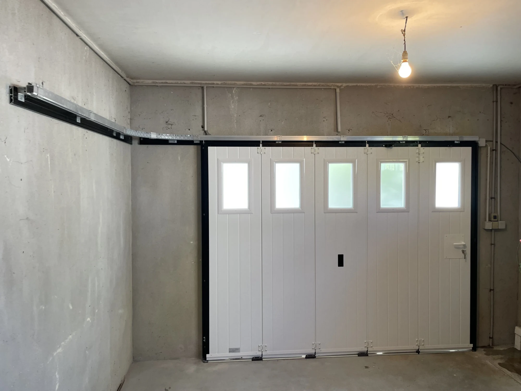 Porte de garage coulissante INT_LOCTUDY_PSV MENUISERIES