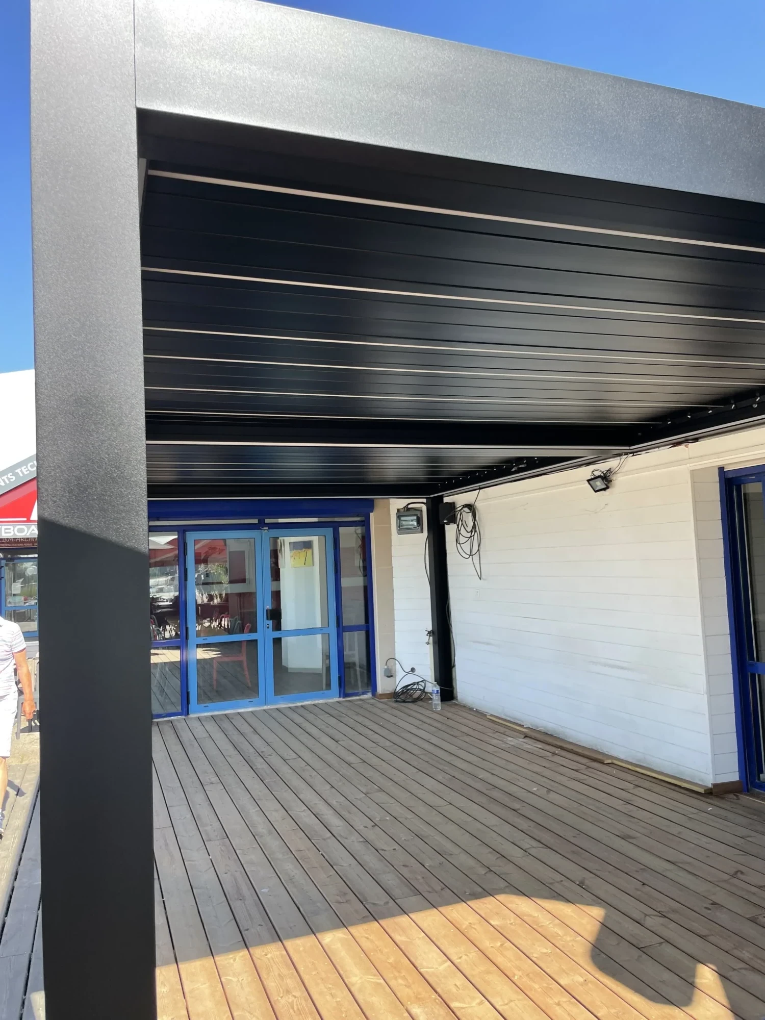 Pergola bio climatique_LA FORET FOUESNANT_PSV MENUISERIES