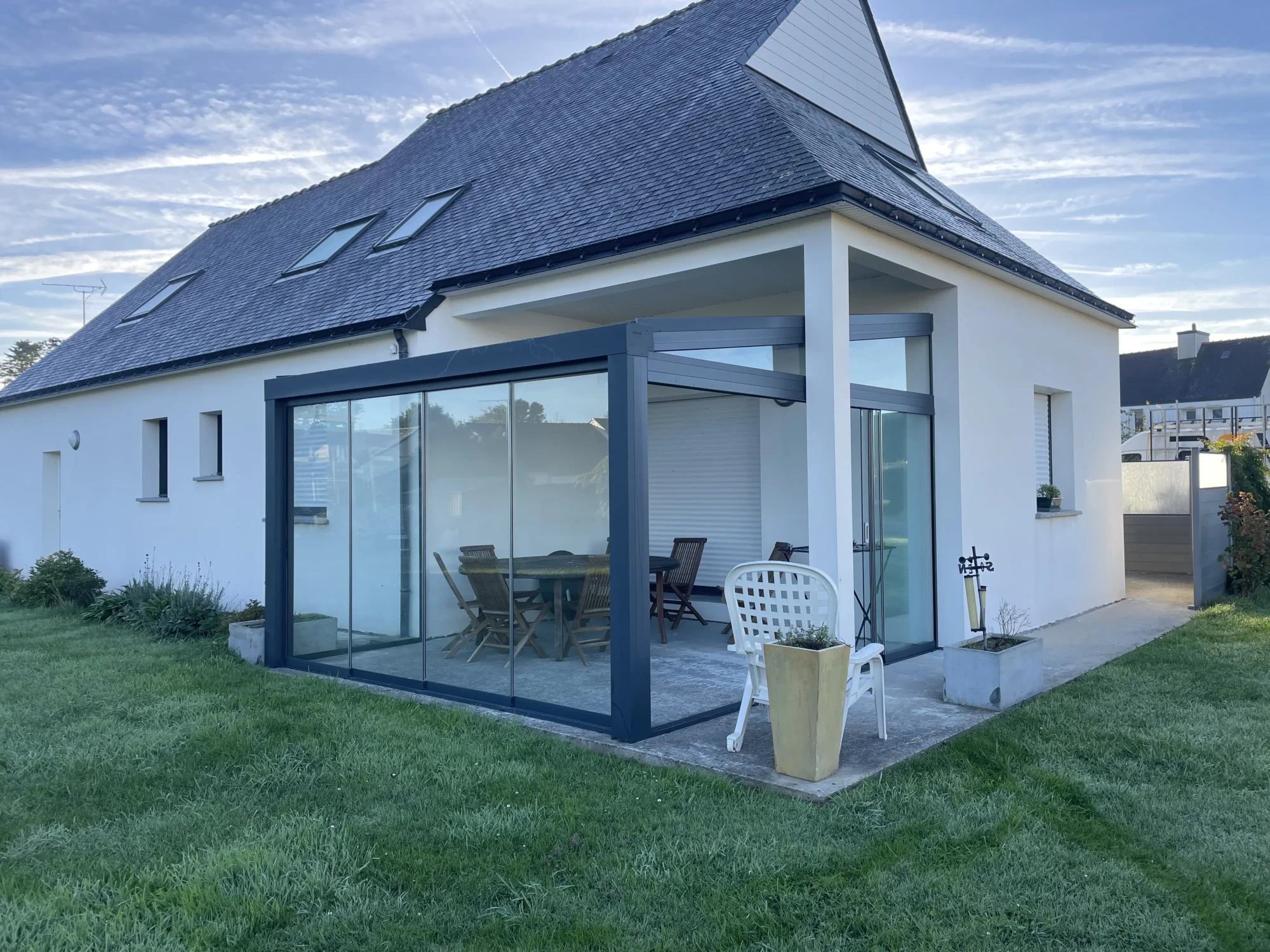 Pergola et paroi coulissantes_NEVEZ_PSV MENUISERIES