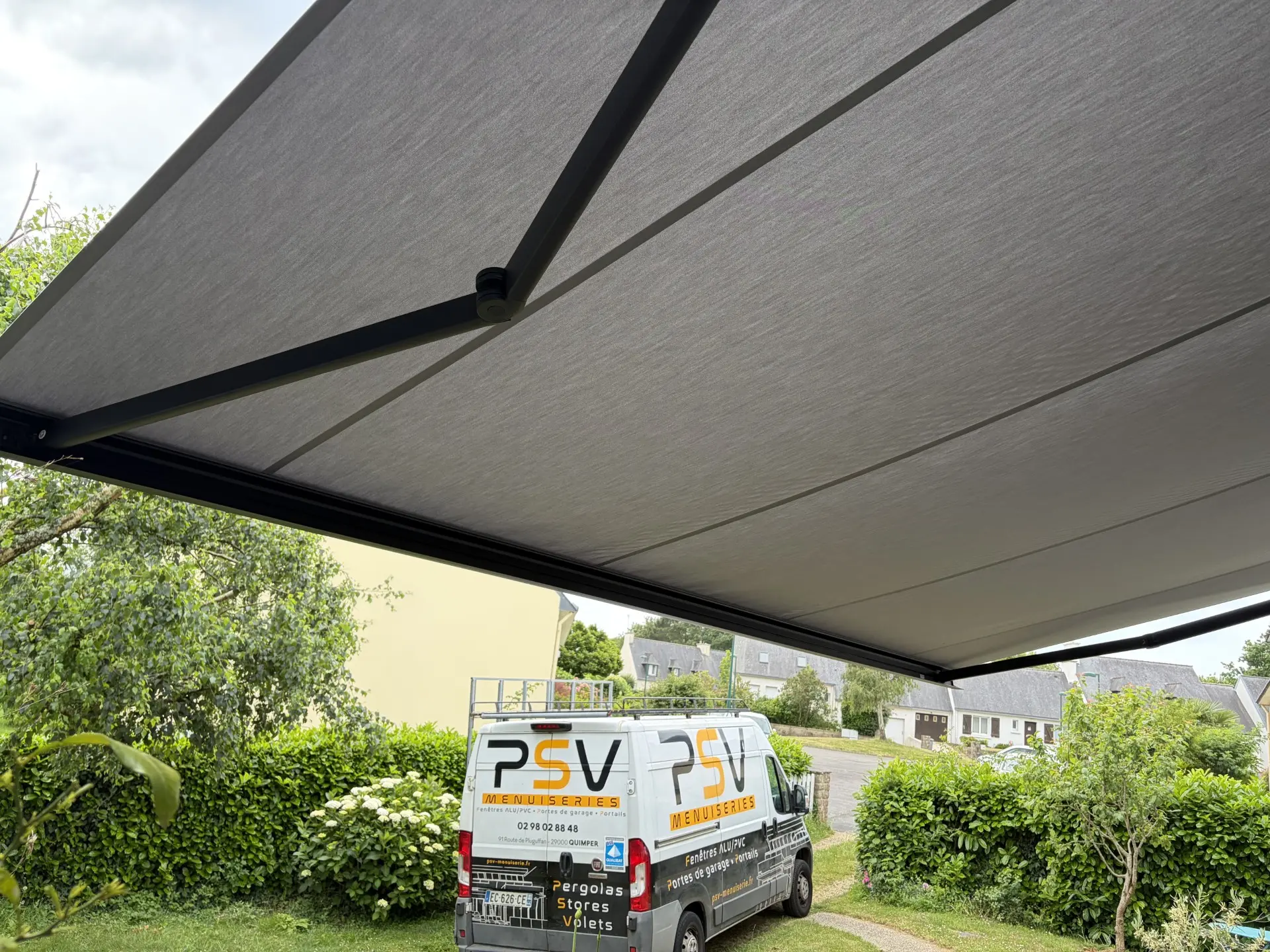 Toile store banne coffre-quimper-PSV MENUISERIES